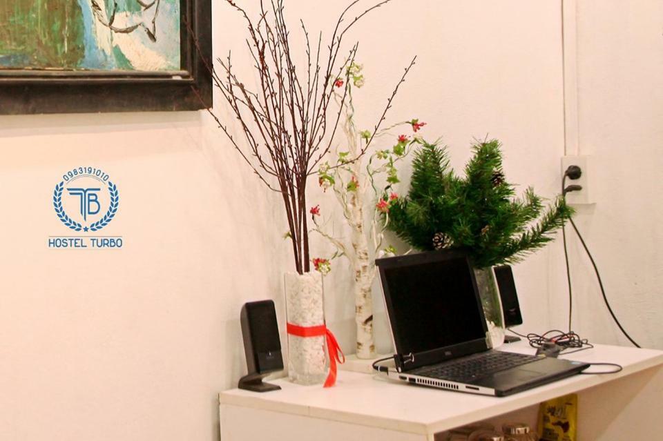 Hostel Turbo Ханой Екстериор снимка